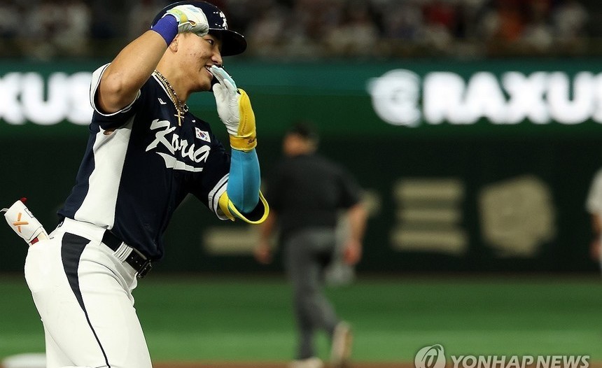 日 이바타 감독도 ‘엄지 척’…안현민 홈런에 “MLB급 비거리, 일본엔 드물다”