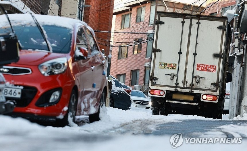 서울시, 폭설 대비 출근길 비상 대응…대중교통 집중배차 30분 연장