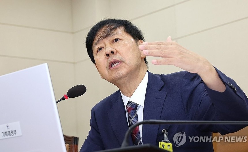 구윤철 