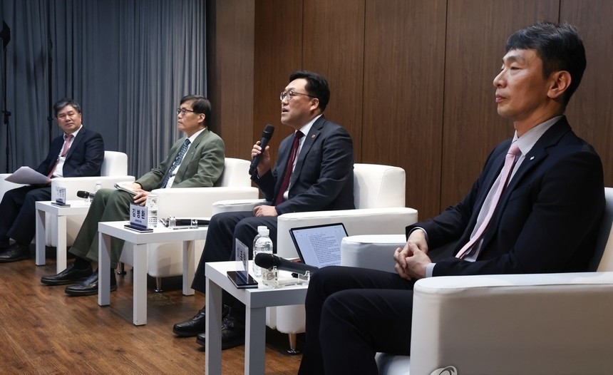 지분형 주택금융 재강조한 금융위원장, 가계부채 관리 해법 될까