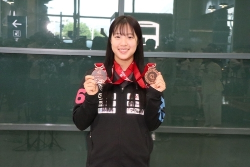 신유빈, 세계선수권서 2개 동메달… 한국 탁구 32년 만의 '멀티 메달리스트'