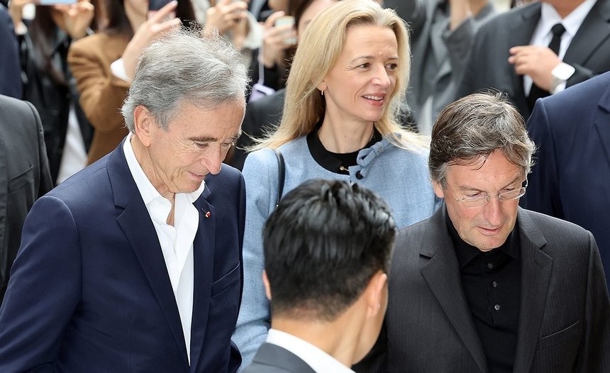 아르노 LVMH 회장 방한…신세계·롯데 돌며 한국 명품시장 점검