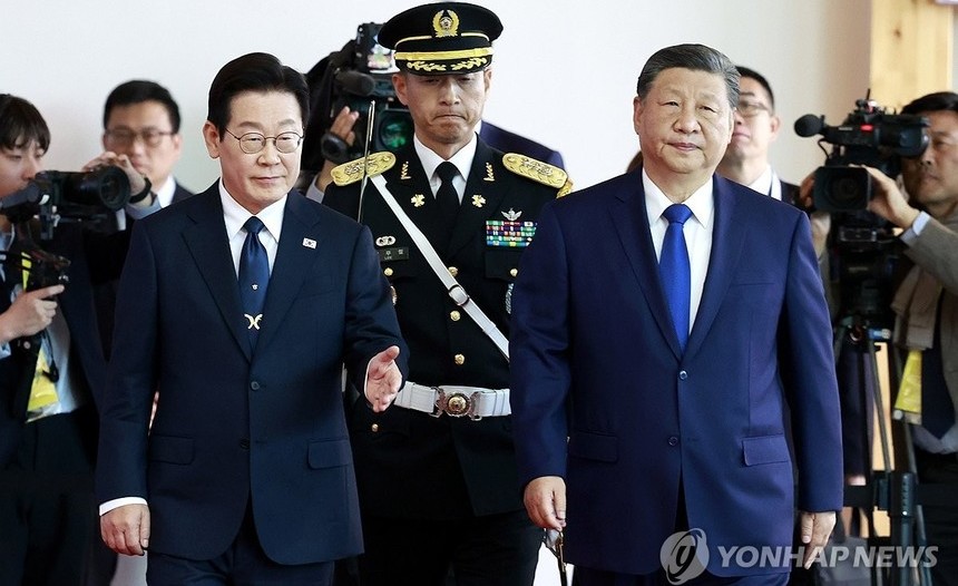 이재명 대통령·시진핑 주석, 경주에서 한중 정상회담 돌입