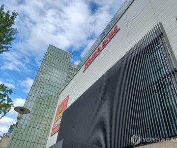 홈플러스 “67개 점포 유지도 위태”…메리츠에 긴급 자금 지원 재요청