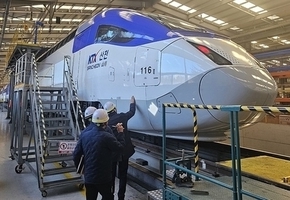 KTX, 친환경 도료 적용… 유성페인트 대신 수성페인트로 도색 전환
