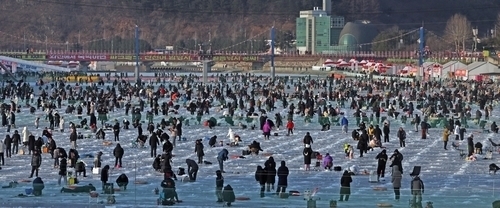 ‘2026 얼음나라 화천산천어축제’ 폐막…23일간 159만 명 다녀가