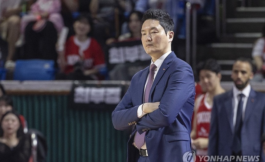 서울 SK, 4강 첫 판 간신히 이겼지만…감독·주축 선수들 “이기적 자세 반성해야”