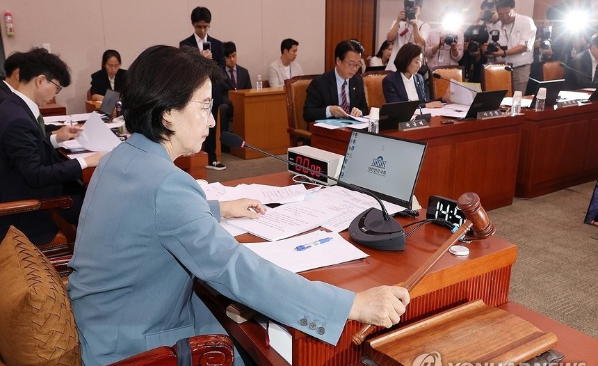 방통위 폐지 수순…‘방송미디어통신위원회’ 신설 법안 국회 본회의 앞둬