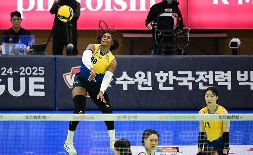 현대건설, 정관장 완파하고 2위 탈환…우리카드는 대한항공에 승리하며 4위 확정
