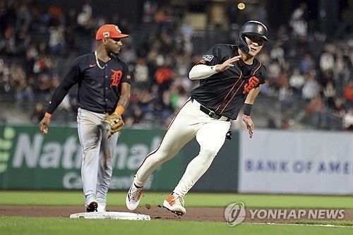 이정후, 316일 만에 오라클 파크 복귀…3타수 무안타 1볼넷 1득점