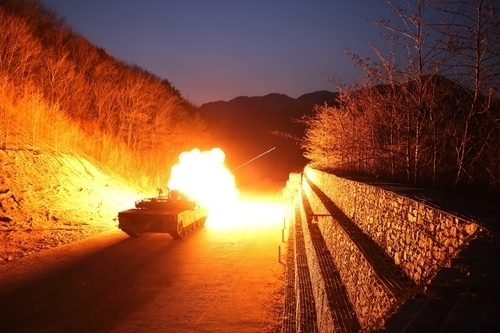 육군 22사단, 고성서 주야간 전차포 사격 훈련 실시