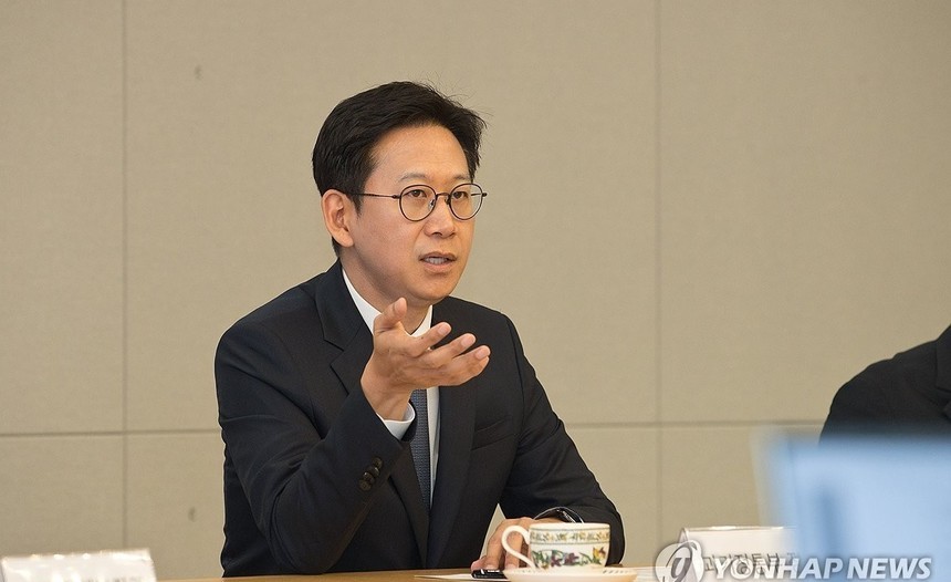 배경훈 과기정통부 장관 “KT 해킹 초동 대응 늦었다…반성한다”