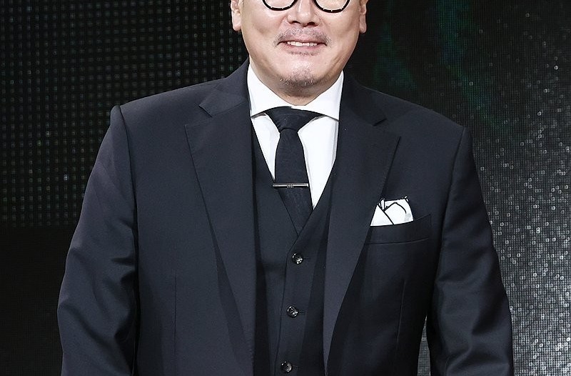 조진웅, 소년범 논란 하루 만에 전격 은퇴…“모든 활동 중단, 인간으로서 성찰할 것”