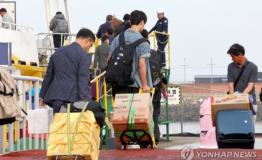 추석 첫날 인천 여객선 일부 차질… 강풍에 2개 항로 운항 통제