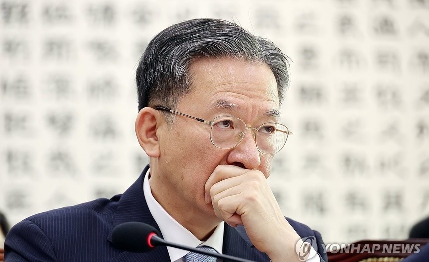 정성호 법무부 장관 “정당 해산은 최후 수단…국민의힘 해산 검토는 신중해야”