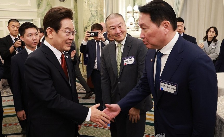 최태원 회장, ‘자산가 유출’ 논란에 재발 방지 지시…대한상의 공식 사과